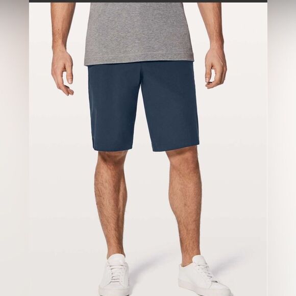 Lululemon Commission Short Relaxed *Warpstreme 11"
True Navy Size 38 - Picture 1 of 12